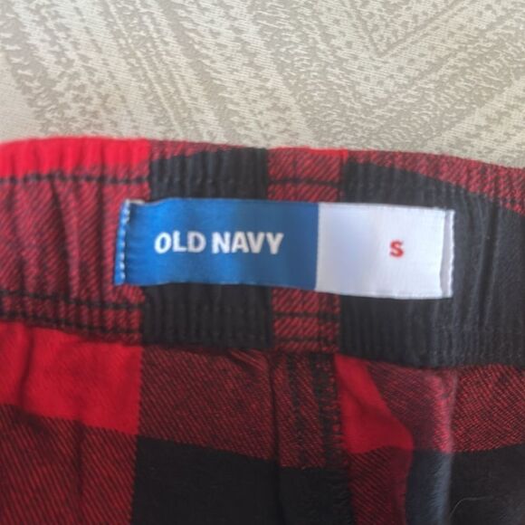 Old Navy Women’s Red & Black Check Pajama Pants - Size S - Picture 4 of 6